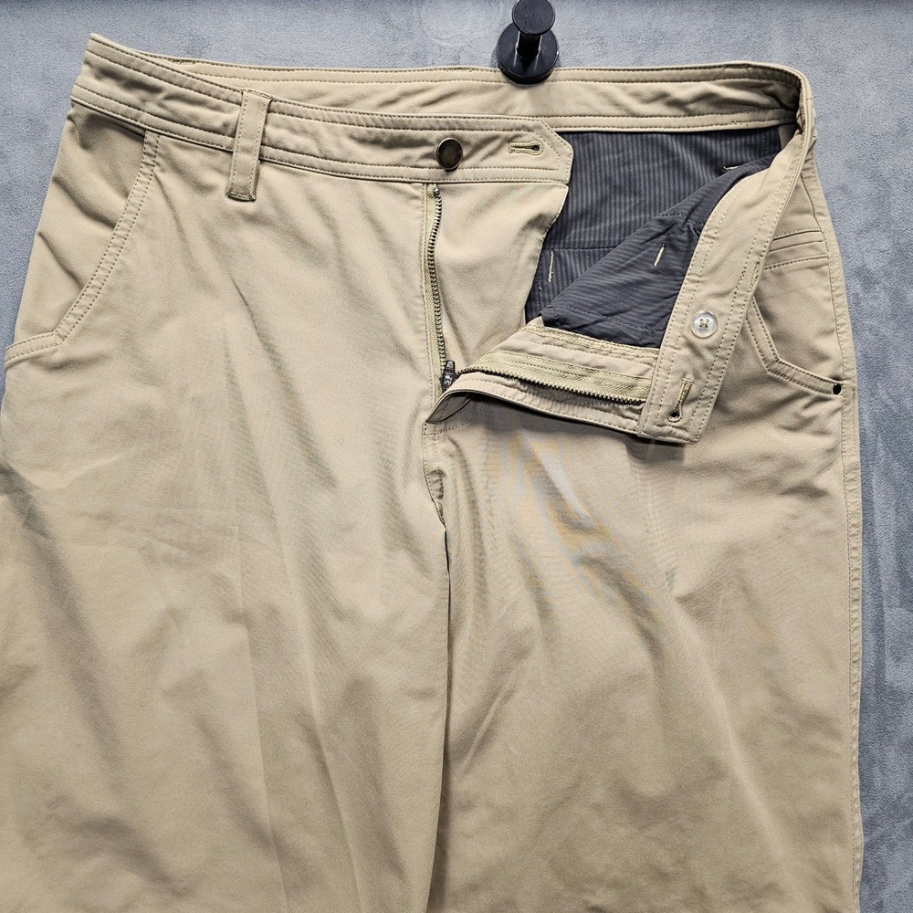 Lululemon Mens Commission Shorts Tan Khaki Size 32 Performance Golf Casual